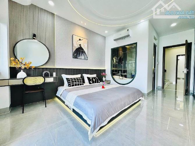 Nhà Đẹp Thạnh Xuân 25 - 5 tầng Fun nội thất đẹp lung linh - xe hơi vào nhà - Giá 7.66 tỷ T - 7