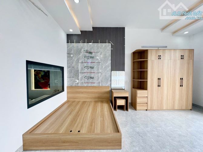 CHỦ GỞI BÁN NHÀ 1 TRỆT 2 LẦU 3 TẤM ĐÚC THUỘC KDC HOÀNG MINH CHÁNH P.HOÁ AN. GIÁ CHỈ 4,8 TỶ - 7