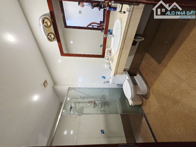💥Oto tránh trước cổng - nhà đẹp Hoa Lâm X 4 tầng - tặng full nội thất - nhỉnh 6 tỉ💥 - 7
