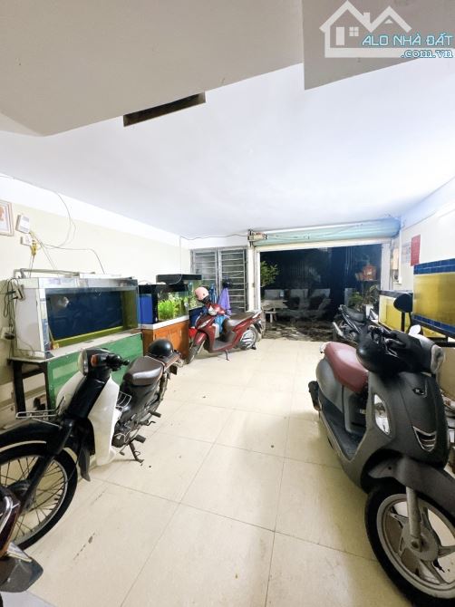 Bán nhà Bình Thạnh - CHDV dòng tiền - 4 tầng - ngang 5m - hẻm nhựa 12m + 3m vỉa hè - 7
