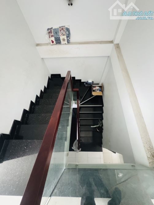 BÁN NHÀ LÊ TRỌNG TẤN GẦN CHỢ PHẠM ĐĂNG GIẢNG, DT 4x14m,3 TẦNG, NHỈNH 5 tỷ - 7
