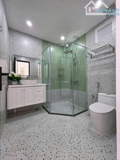 + SIÊU PHẨM-  MẶT CHỢ -VĂN PHÚ -HÀ ĐÔNG - 7TẦNG THANG MÁY  XỊN SÒ- KD ĐỈNH CAO TRUNG - CHÂ - 7