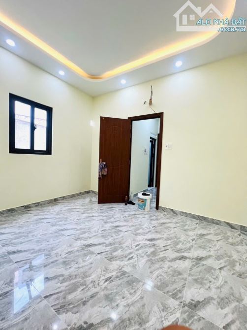 BÁN NHÀ ĐẸP MỚI 4 TẤM KHU VIP ĐƯỜNG SỐ CAO TẦNG XE HƠI ĐỖ CỬA DT 4*10 HÌNH THẬT GIÁ 12TỈ 4 - 7