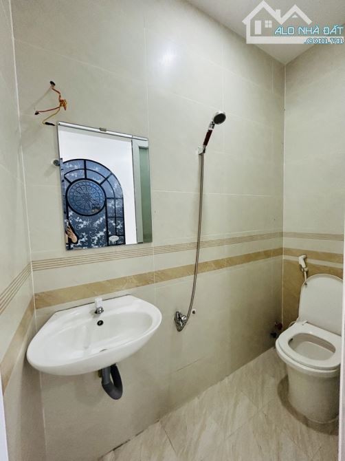NHÀ 2 TẦNG TẠI HUỲNH TẤN PHÁT F TÂN THUẬN ĐÔNG Q7 - HẺM 3m THÔNG THOÁNG SẠCH SẼ - 5Tỷ5 - 7