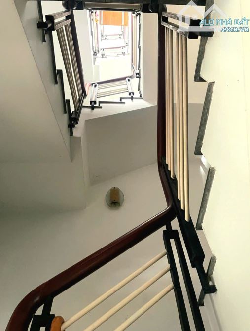 NHÁ BÁN 2 MT HẺM LÊ VĂN SỸ - Q.3 - 4 TẦNG GẦN ĐH SƯ PHẠM. Chỉ 13 TỶ NHỈNH - 8