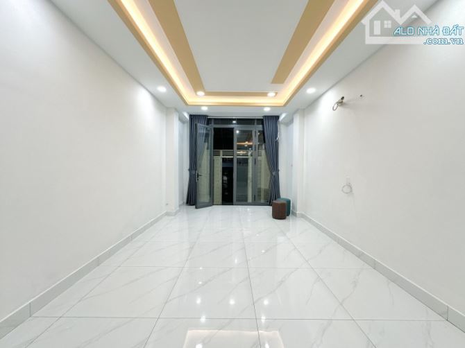 BÁN NHÀ HẺM Ô TÔ UNG VĂN KHIÊM SAU LƯNG ĐH. HUTECH - 62M2 - 4 TẦNG (6 PN) - CHỈ 13.9 TỶ - 8