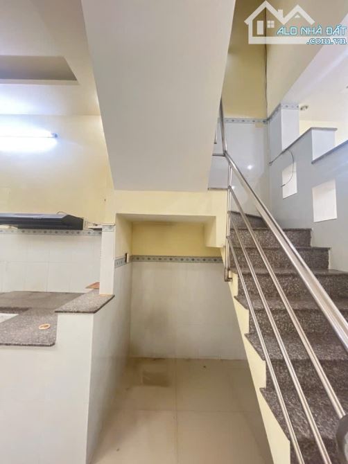 Bán nhà mặt tiền Đường số 51, Tân Hưng, Quận 7. DT82m2S. Giá 8.x tỷ - 8