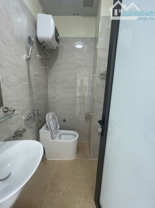 Cho thuê nhà tuyến Thế Lữ - Thiết kế thông sàn , 100m2, 3 tầng, 23 triệu - 8