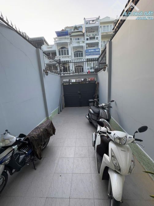 Sang nhượng toà CHDV HXH Nguyễn Bỉnh Khiêm P Đakao Quận 1. - 8