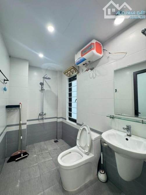 🌟 NGỌC LÂM 30M² 5 TẦNG FULL NỘI THẤT – 7,45 TỶ - 8