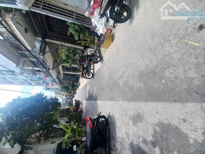 🥰🥰 HXH LÊ VĂN SỸ, PHƯỜNG 12, QUẬN 3, 37m2, 3 TẦNG, 7 phòng ngủ, 7WC. Giá: 8,9 tỷ 🥰🥰 - 8