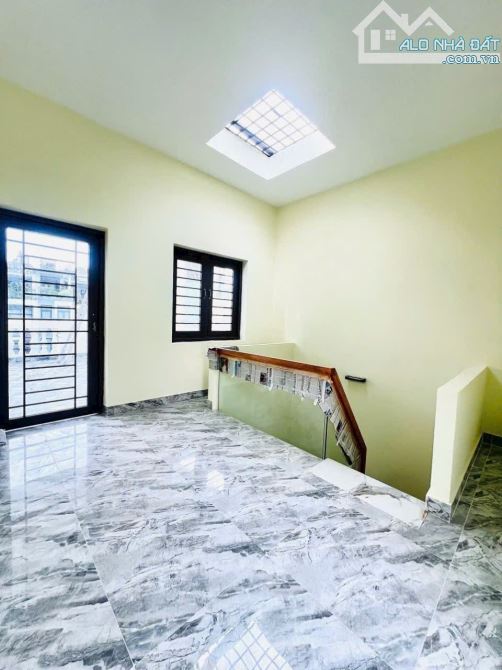 BÁN NHÀ 5 TẦNG MỚI 100% MẶT TIỀN ĐƯỜNG SỐ Q.4 XE HƠI NGỦ TRONG NHÀ NHỈNH 12TỶ - 8