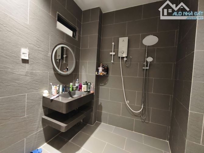 Bán Nhà Đẹp Full Nội Thất, Sổ Hoàn Công - Hẻm Đồng Nai, Phước Hải, TP Nha Trang - 8