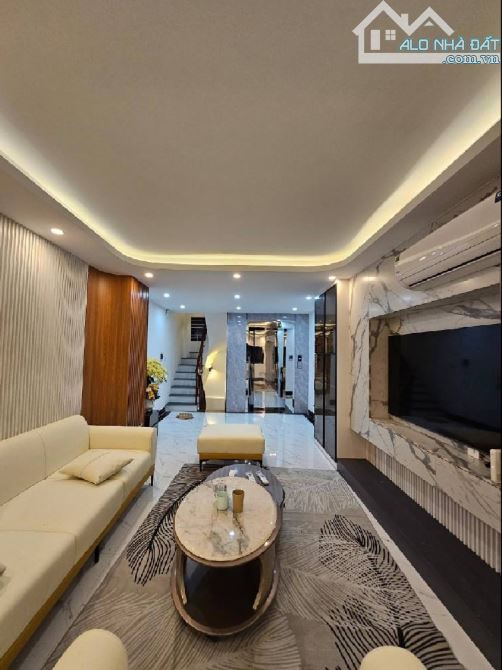 Nhỉnh 9 tỷ / 53/60 M2 Nhà 6 tầng / Ô tô Thạch Bàn - 8