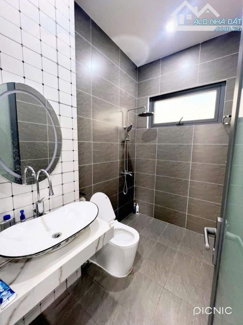 Villa 2 tầng sang trọng góc 2 mặt tiền ymoan💸12,3x20💸9,9tỷ - 9