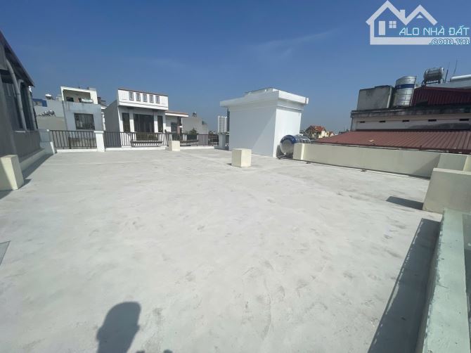 Cho thuê nhà tuyến Thế Lữ - Thiết kế thông sàn , 100m2, 3 tầng, 23 triệu - 9