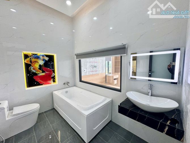 CHỦ GỞI BÁN NHÀ 1 TRỆT 2 LẦU 3 TẤM ĐÚC THUỘC KDC HOÀNG MINH CHÁNH P.HOÁ AN. GIÁ CHỈ 4,8 TỶ - 9