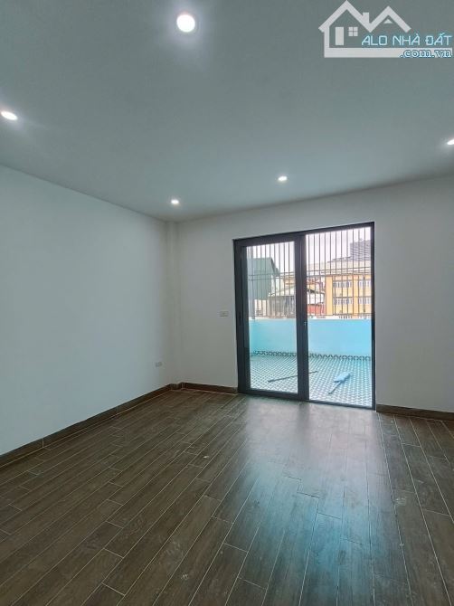 Bán nhà Đống Đa 6T thang máy đẹp lung linh full nội thất nhập khẩu DT 41m 6T MT 4.2m - 9