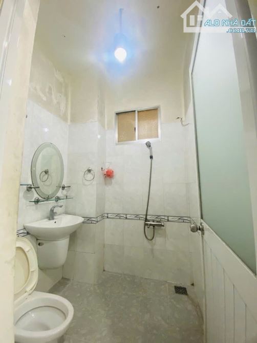 XE HƠI QUAY ĐẦU - NHÀ ĐẸP 4 TẦNG - NGAY KCN TÂN BÌNH - PHAN HUY ÍCH - 82M2 -  CHỈ NHỈNH 10 - 9