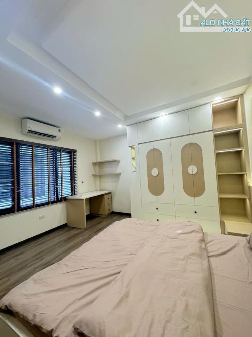 🌟 NGỌC LÂM 30M² 5 TẦNG FULL NỘI THẤT – 7,45 TỶ - 9