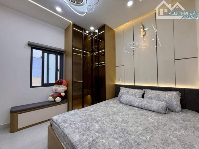 Nhà Mới Mặt Tiền KD Đường 8m - Gần Chợ Xóm Mới - Full Nội Thất - 9