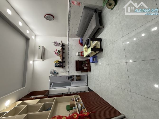 Nhà Gò Vấp ngang khủng gần 6m 4 phòng ngủ nhà 40m2 giá 4 tỷ 38 đường Phan Huy Ích P12 - 9