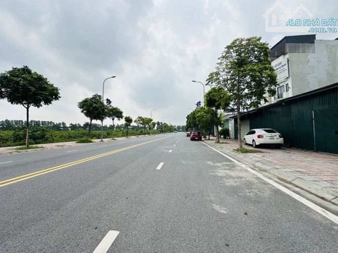 ĐẤT ĐẸP MẶT PHỐ HOA ĐỘNG CỰ KHỐI - VỈA HÈ - Ô TÔ TRÁNH - XÂY TOÀ NHÀ VĂN PHÒNG TUYỆT ĐẸP - 9