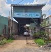Cho thuê kho, nhà xưởng 1274 m2, cách QL Xuyên Á 200m, mặt tiền đường nhựa Trần Văn Mười.