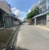 BÁN NHÀ SÁT LÊ VĂN QUỚI - NGÃ TƯ 4 XÃ - ĐƯỜNG XE TẢI - ( 4.3X30M )