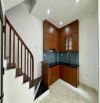 Bán nhà phố Đức Giang 32m2- 5 tầng- 3 phòng ngủ-5.75 tỷ, ô tô đỗ cửa, gần Bình Minh Garden