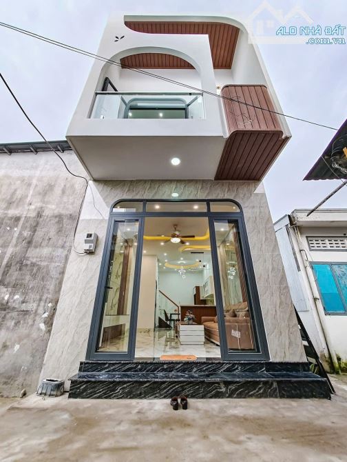 BÁN NHÀ TRỆT LẦU HIỆN ĐẠI - NHÁNH HẺM  311 ĐƯỜNG NGUYỄN VĂN CỪ - PHƯỜNG CÁI KHẾ - TP CẦN T