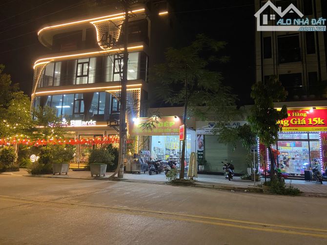 Siêu phẩm kinh doanh sầm uất ngày đêm 135m2 Đất, Mặt đường 35m tổ 2 TT Chi Đông - 5