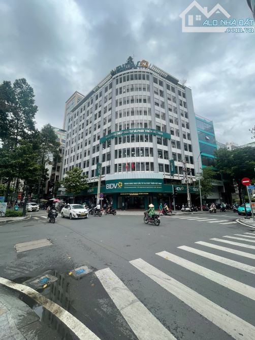 Siêu Hiếm - MT An Dương Vương Quận 5 ngay Windsor Plaza (8,5x25m). Chỉ 79 Tỷ TL