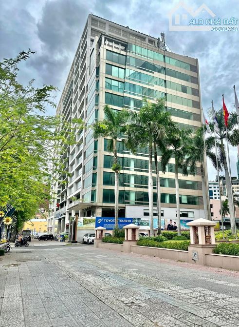 (HOT) Bán khách sạn 3 sao Nguyễn Trãi - Tôn Thất Tùng, Quận 1, DT:12*20m, Hầm, 11 tầng