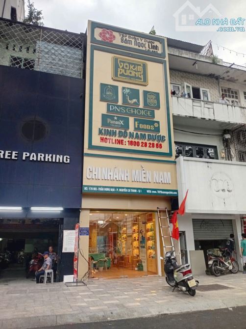 Cho thuê Nhà 170Bisần Hưng Đạo, Q1. 4x20m. Trệt 2.5 lầu, Gần Bùi Viện, Bến Thành chỉ 60tr