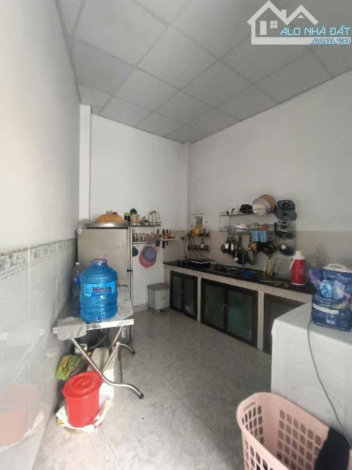 Bán nhà 2 tầng Q9 51m2- 2 tỷ x - hẻm ô tô - full nội thất 2 điều hoà - gần Vinhomes. - 1