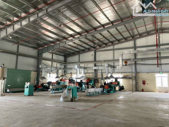 Cho Thuê 3000 M2 Xưởng Vĩnh Tân Tân Uyên , PCCC Tự Dộng , Đường Xe Công , Giấy Tờ đầy đủ