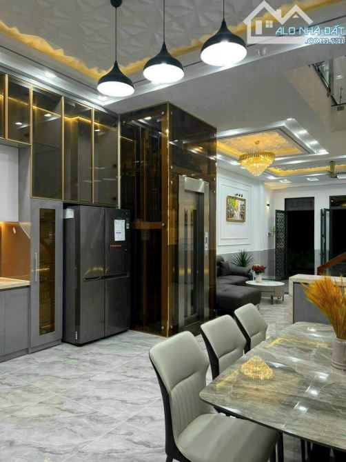 Mặt Tuền Kê Văn Lương, 7 Tầng, Tân Kiểng, Quận 7, Ngang 6, nở hậu, Giá 20 tỷ