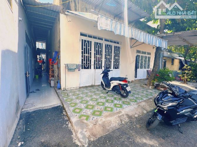 🎉🎉ĐƯỜNG 5M5 LỀ 3M - BỀ NGANG 10M - THUẬN TIỆN XÂY CĂN HỘ - KHU VỰC AN SINH TỐT