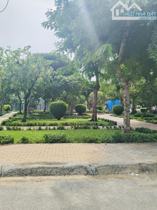 Bán gấp nhà đẹp ở ngay Bông Sao, xe hơi đỗ cửa, 48m2, 4PN, SHR, HCĐ, chỉ 8.2 tỷ.