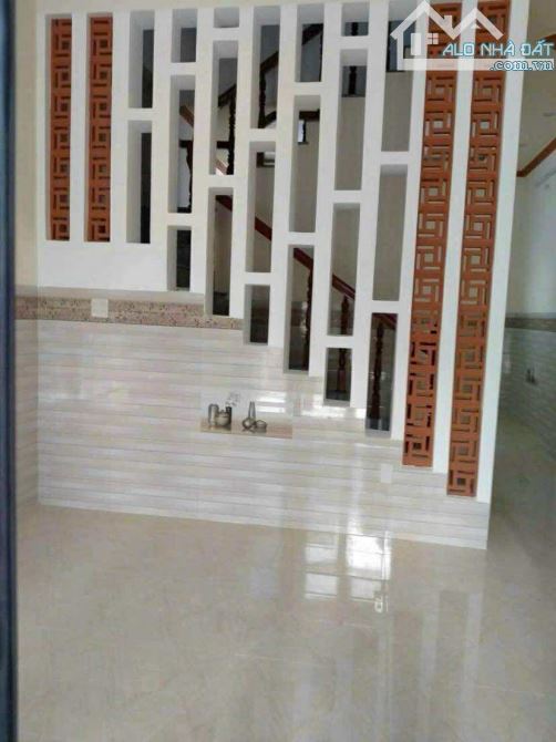 Cho thuê nhà 3 tầng đường Mậu Thân nối dài 7 triệu
