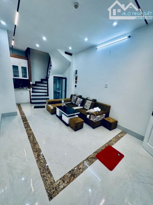 NGUYỄN KHANG - TT CẦU GIẤY- 34M x 5 TẦNG- NHÀ DÂN XÂY - FULL ĐỒ- NHỈNH 7 TỶ