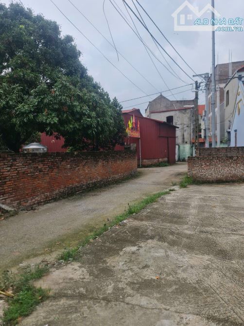 BÁN ĐẤT THUẬN AN-HÀ NỘI, DT 52m-Ô TÔ 7 CHỖ VÀO TẬN ĐẤT-SỔ VUÔNG VỨC-NHỈNH 2 TỶ