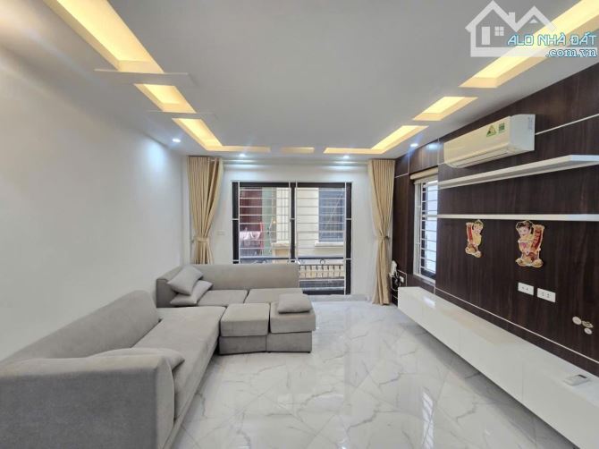 🔥BÁN GẤP NHÀ 5 TẦNG MINH KHAI-48M X MT 4M-NGÕ RỘNG-GẦN PHỐ-FULL NỘI THẤT-CHỈ 7.4 TỈ🔥