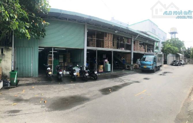NHỈNH 80Tr/M2, NGANG BỀ THẾ 20m- HẺM NHỰA 15M XE TẢI NÉ,DÒNG TIỀN 60TR- VAY NẶNG GẤP BÁN