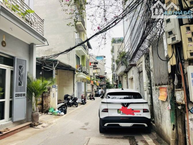 SIÊU PHẨM TỨ LIÊN -GARA OTO .THANG MÃY XỊN. BÁN ĐẤT TẶNG NHÀ 6 TẦNG - VỊ TRÍ VÀNG TÂY HỒ