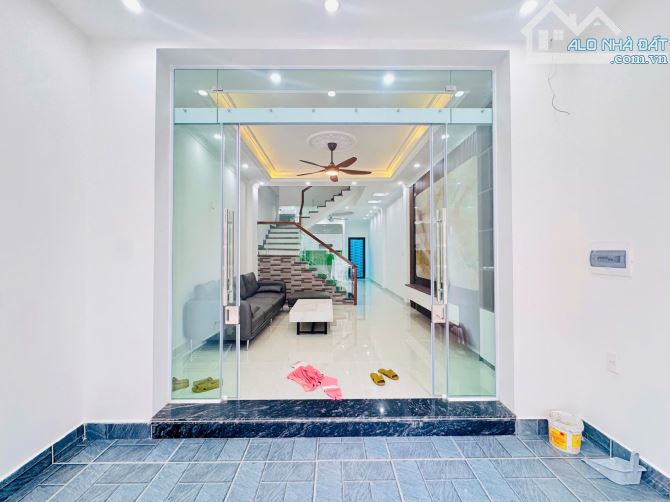 🏡 NHÀ ĐẸP 4 TẦNG 63M² – SÂN ĐỂ XE RIÊNG – TRỰC CÁT, LÊ CHÂN – GIÁ CHỈ 4,65 TỶ 🏡