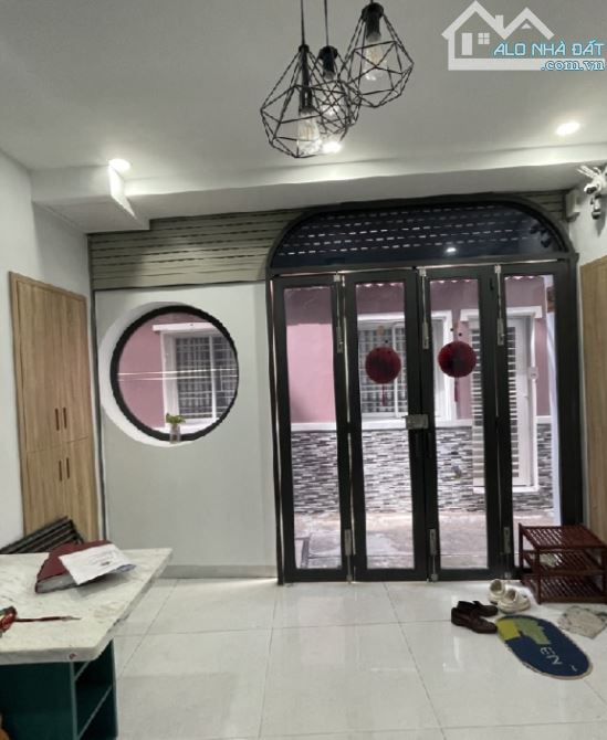HXH _ khu vực VIP _ Trần Quốc Thảo quận 3