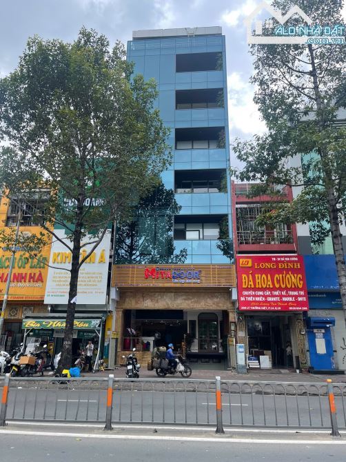 Bán nhà mặt tiền Calmette - DT: 9 x 21m, công nhận: 185m2 - 4 tầng, giá: 62 tỷ TL