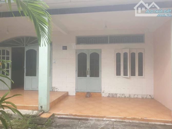 Bán nhà cấp 4 hẻm đường 102 p Tăng Nhơn Phú A Tp Thủ Đức